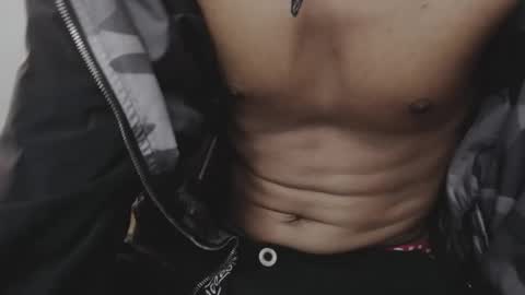 tyler_wolf_1 online show from 10-25-25, 12:23