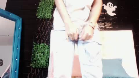 tyler_wolf_1 online show from 11-01-25, 12:18