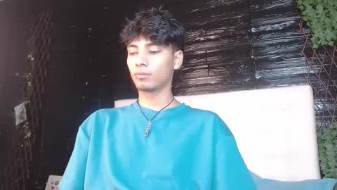 tyler_wolf_1 online show from 11-05-25, 12:38