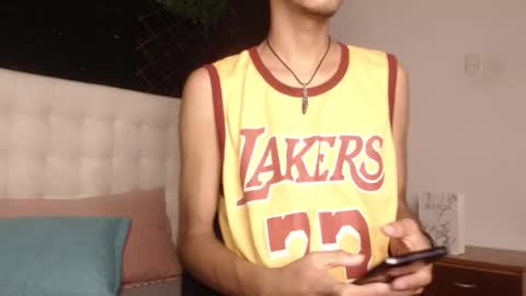 tyler_wolf_1 online show from 11-11-25, 12:27