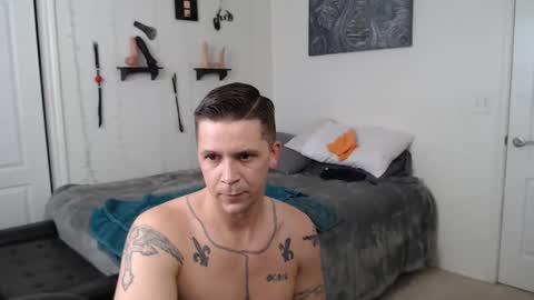 Snapshot of tylerdallas chatting on 01-29-25, 09:39 TylerDallas online show from 01-29-25, 09:39