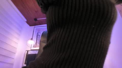       online show from 10-07-25, 03:58