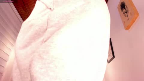       online show from 11-26-25, 04:57