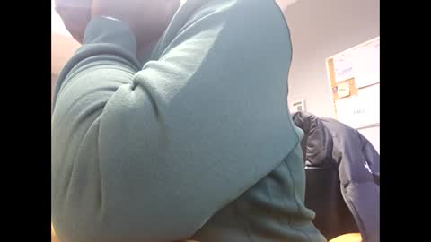 Snapshot of tyroneall chatting on 01-31-25, 03:33 tyroneall online show from 01-31-25, 03:33