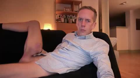 Snapshot of tyronev70 chatting on 11-19-25, 05:46 Ty online show from 11-19-25, 05:46