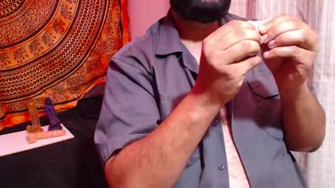 ucsip19 online show from 10-13-25, 05:24