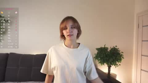 Snapshot of udelaborom chatting on 12-05-25, 07:10 Lili online show from 12-05-25, 07:10