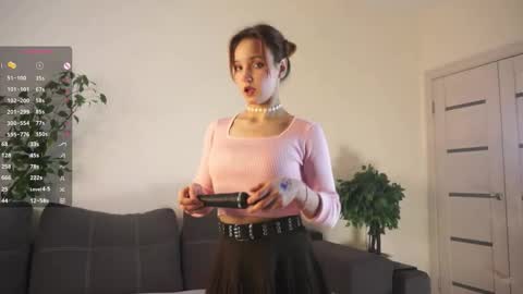 Snapshot of udelaborom chatting on 01-12-26, 06:46 Lili online show from 01-12-26, 06:46