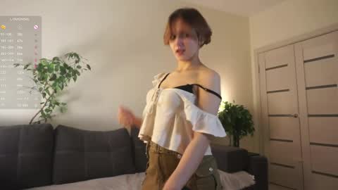 Lili online show from 02-02-26, 05:00