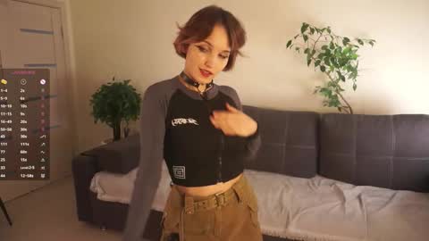 Lili online show from 02-19-26, 04:36