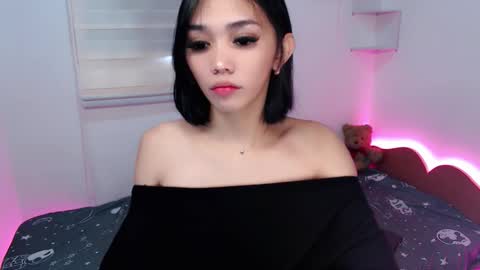 Snapshot of ughliah chatting on 11-01-25, 03:19 urbbgirl alliah online show from 11-01-25, 03:19