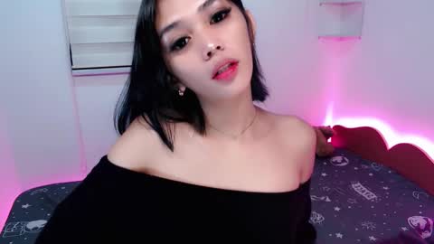 Snapshot of ughliah chatting on 11-02-25, 04:31 urbbgirl alliah online show from 11-02-25, 04:31