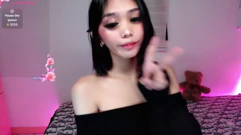 Snapshot of ughliah chatting on 11-21-25, 09:13 urbbgirl alliah online show from 11-21-25, 09:13