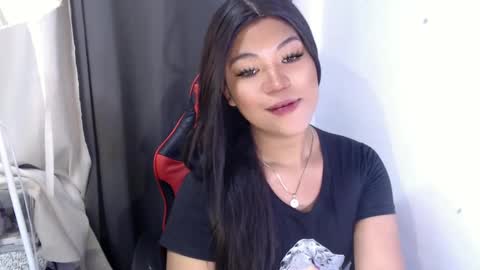 Snapshot of ugly_asianlover chatting on 02-09-25, 05:19 rechelle online show from 02-09-25, 05:19