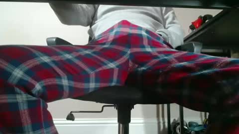 ukguynxtdr online show from 02-24-25, 09:52