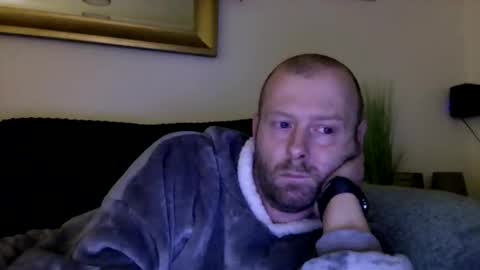 ukmatty3 online show from 12-18-24, 06:14