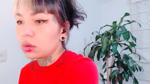 Martina online show from 10-31-25, 12:55