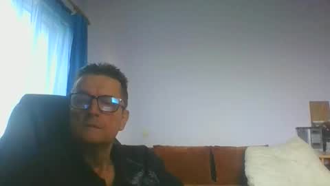 Snapshot of ulmeni7 chatting on 11-20-25, 07:08 ulmeni7 online show from 11-20-25, 07:08