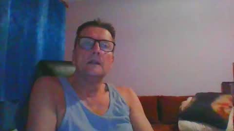 Snapshot of ulmeni7 chatting on 11-23-25, 06:52 ulmeni7 online show from 11-23-25, 06:52