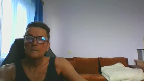 Snapshot of ulmeni7 chatting on 11-29-25, 08:50 ulmeni7 online show from 11-29-25, 08:50