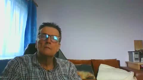 Snapshot of ulmeni7 chatting on 11-30-25, 09:46 ulmeni7 online show from 11-30-25, 09:46