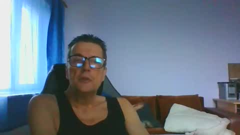 Snapshot of ulmeni7 chatting on 12-01-25, 12:10 ulmeni7 online show from 12-01-25, 12:10