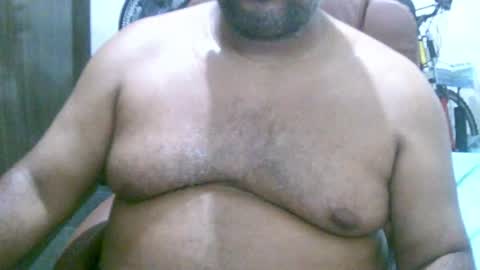Snapshot of ulmo_br chatting on 02-02-25, 11:00 ulmo_br online show from 02-02-25, 11:00