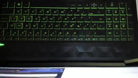 Melena online show from 10-16-25, 01:06