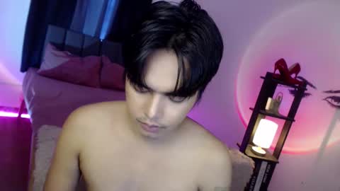 Snapshot of ultimatesexytrans chatting on 10-19-25, 02:45 Alex online show from 10-19-25, 02:45