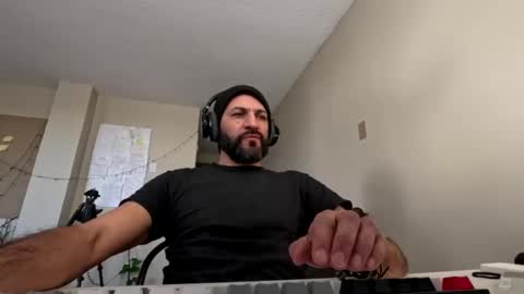 ultratoaster online show from 01-03-25, 06:24