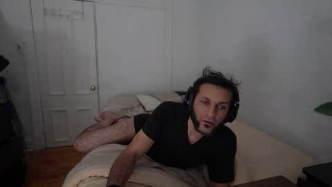 ultratoaster online show from 12-19-25, 06:20