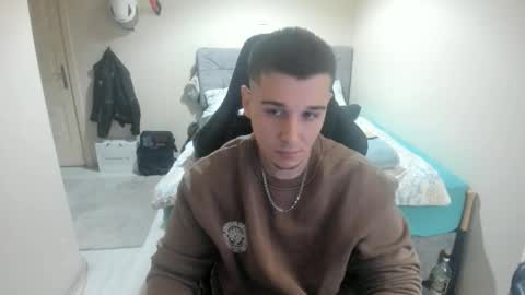 hi im mike tyson -  online show from 12-04-25, 07:33