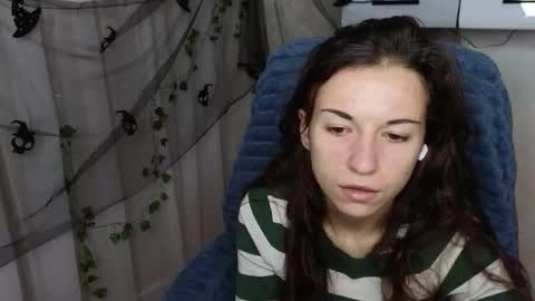 Ulyana online show from 11-04-25, 05:17