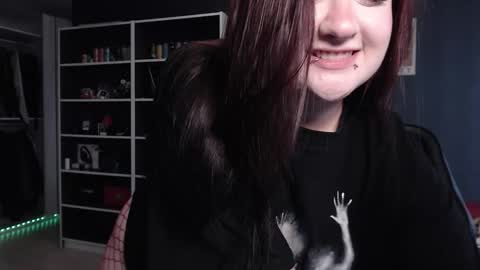 Julia online show from 11-12-25, 04:35