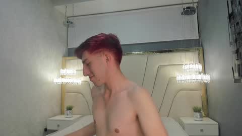 Un Slutty online show from 01-04-25, 06:09