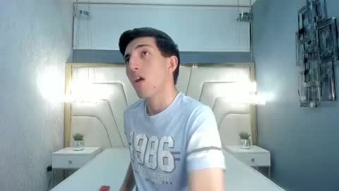 Un Slutty online show from 02-26-25, 07:38