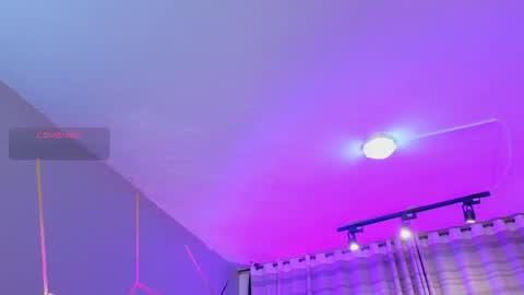 Snapshot of un_sluttyy chatting on 11-24-25, 11:43 un_sluttyy online show from 11-24-25, 11:43