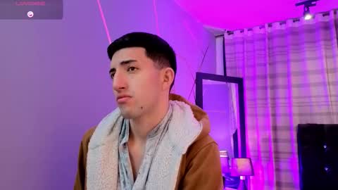 Snapshot of un_sluttyy chatting on 12-16-25, 11:37 un_sluttyy online show from 12-16-25, 11:37