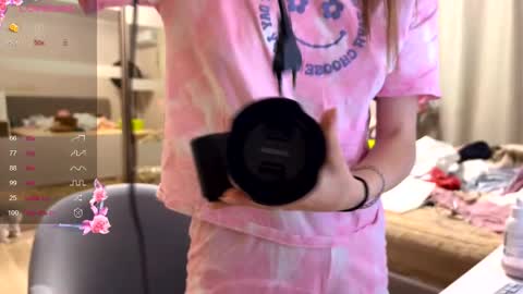 Snapshot of unarks chatting on 10-21-25, 03:57 unarks online show from 10-21-25, 03:57