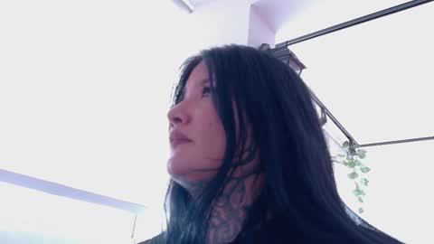 Franchesca  online show from 10-24-25, 07:43