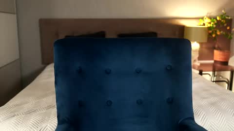 Sasha online show from 10-11-25, 04:38