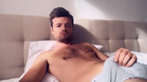 Snapshot of uncut_dick123455 chatting on 10-27-25, 02:10 uncut_dick123455 online show from 10-27-25, 02:10