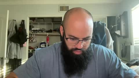 Snapshot of uncutbeard129840 chatting on 09-20-25, 12:11 uncutbeard129840 online show from 09-20-25, 12:11