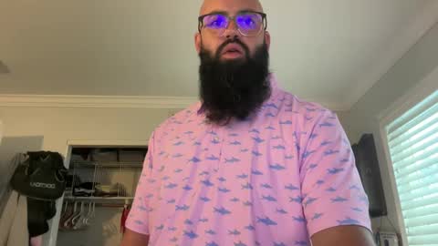 Snapshot of uncutbeard129840 chatting on 10-10-25, 12:42 uncutbeard129840 online show from 10-10-25, 12:42