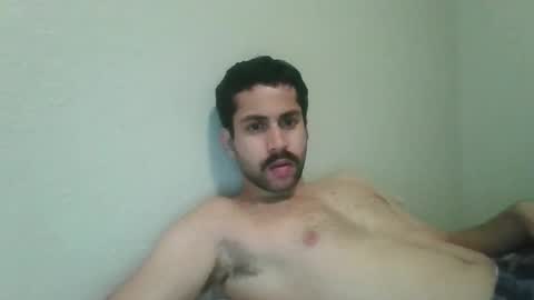 Snapshot of understanding_man chatting on 04-05-26, 08:11 understanding_man online show from 04-05-26, 08:11