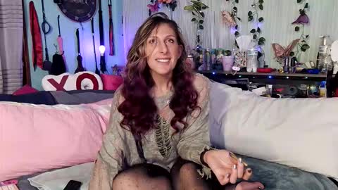 Snapshot of unforgettable138 chatting on 01-12-26, 07:13 Unforgettable138- Thankful to be Thankful Thanksgiving Broadcast Tonight xo online show from 01-12-26, 07:13