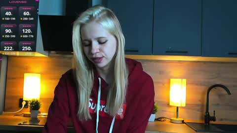 Snapshot of unforgettable_emotions chatting on 01-19-25, 01:21 Im online every day 1700 GMT-4 online show from 01-19-25, 01:21