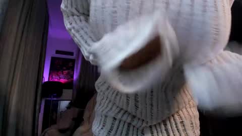 Carla online show from 10-27-25, 09:41