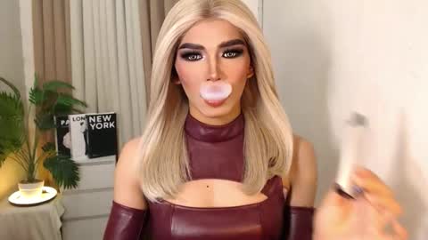 Miss Andrea online show from 11-24-25, 07:35