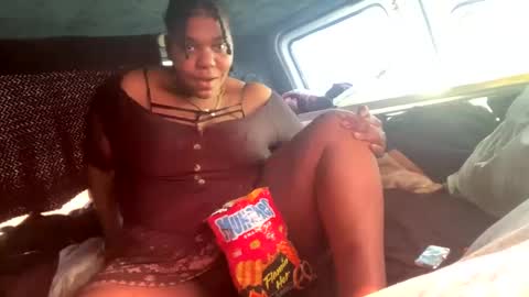 Snapshot of unistarfire chatting on 02-01-25, 05:26 Uni StarFire online show from 02-01-25, 05:26